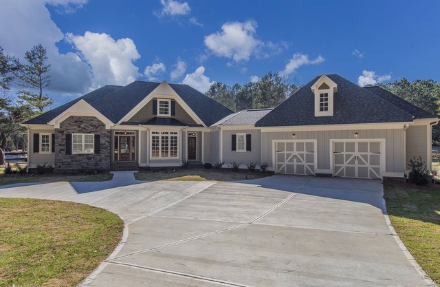 Lakefront Home on Lake Oconee