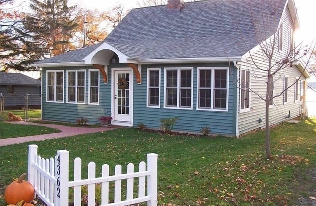 Lakefront House on Seneca Lake