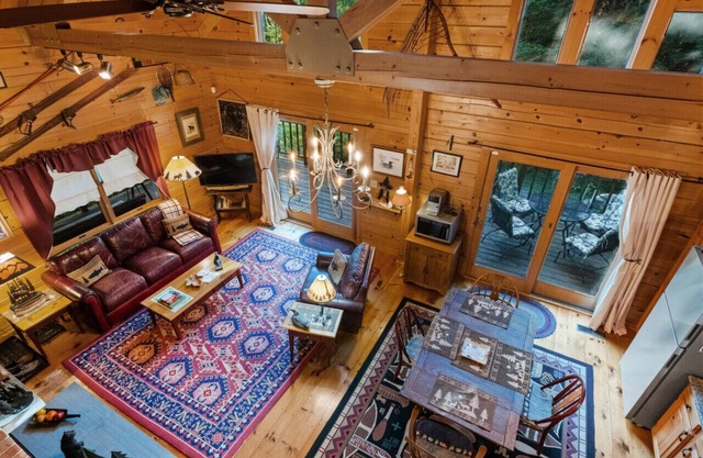 Lakefront Log Cabin on 2 acres