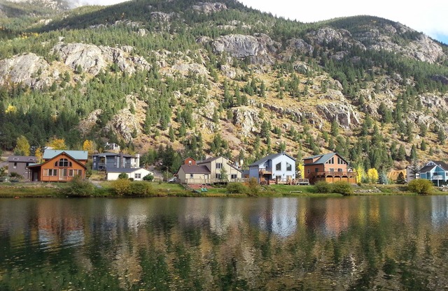 Lakefront - Minutes from Guanella Pass, hiking and fishing!