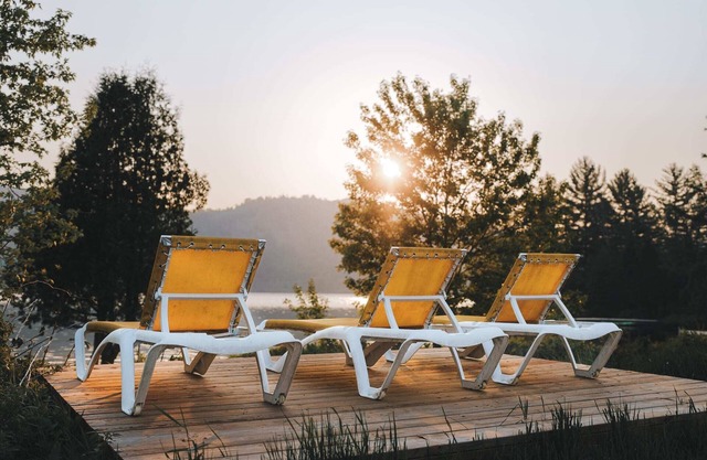 Lakefront Studio with Resort, Mountain View