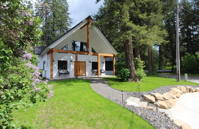Lakeside Hideaway - game room, office, w/optional dock rental