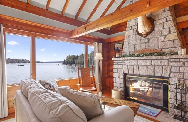 Lakeside Lodge! Summa