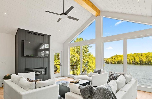 Lakeside Retreat | 4BR Cottage on Redstone Lake | Dock, Sunroom, Family-Friendly