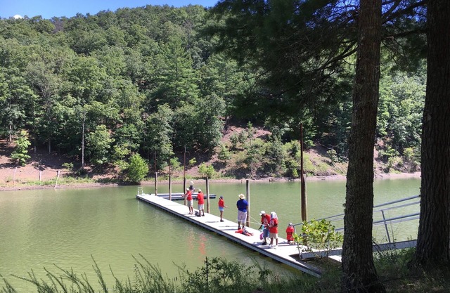 Lakeview Lodge at Lake Moomaw: Exclusive Private Dock/Lake Access