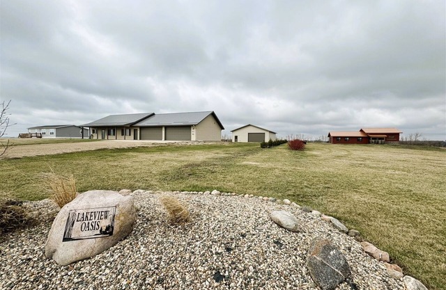Lakeview Oasis - Hunting/Fishing Cabin in Waubay SD