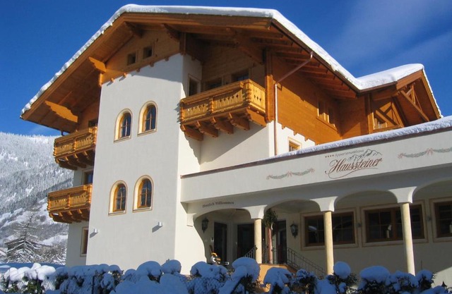 Landhaus & Appartementhaus Haussteiner