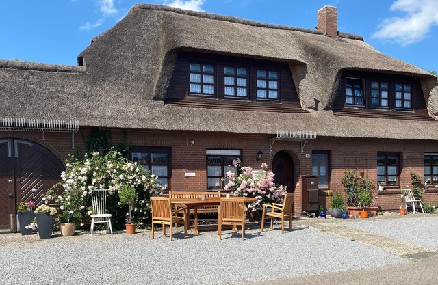 Landhus achter de Kark- Stüerboord