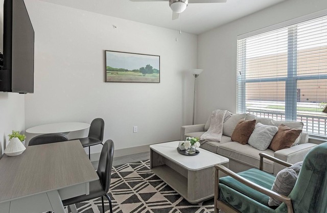 Landing | Amazing 1BD, Game Room, Pool