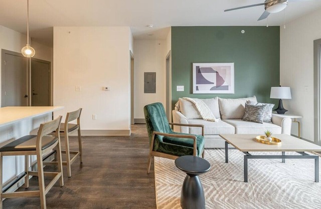 Landing at Radius at Donelson - 2 Bedrooms in Merry Oaks