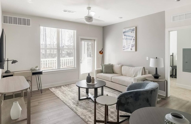 Landing | Beautiful 2BD, Pool, Courtyard