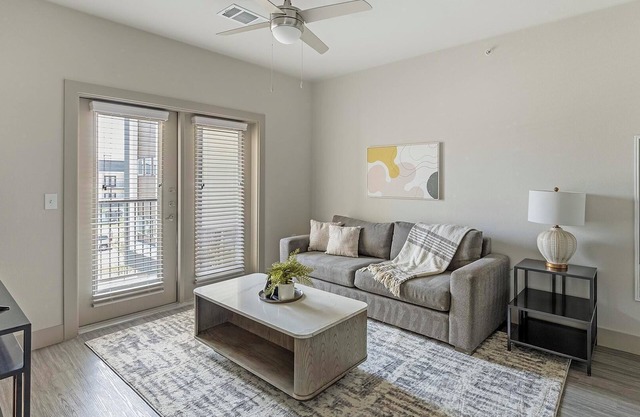 Landing | Beautiful 1BD, Gym, Clubhouse