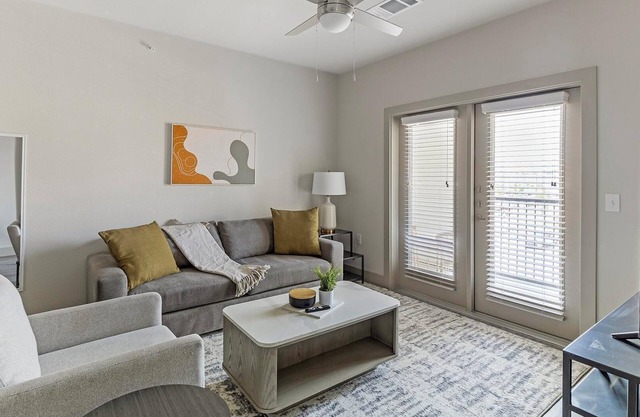 Landing | Chic 1BD, Clubhouse, Pool