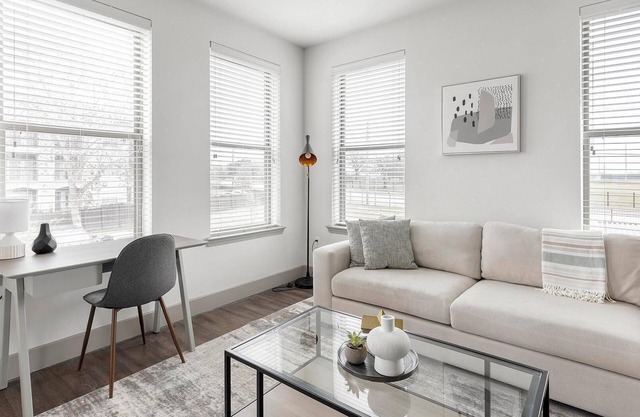 Landing | Modern 1BD, Clubhouse, Yoga Studio