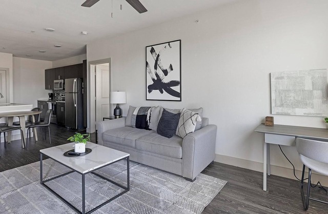 Landing | Modern 2BD, Pool, Gym