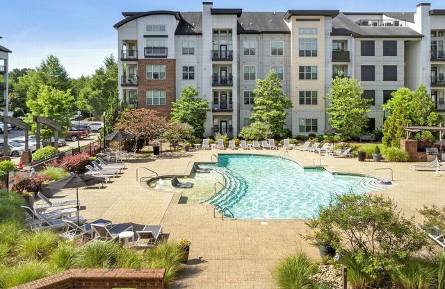 Landing | Stunning 1BD, Clubhouse, Game Room
