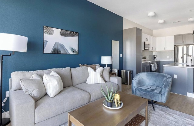 Landing | Stunning 1BD in Near Southside