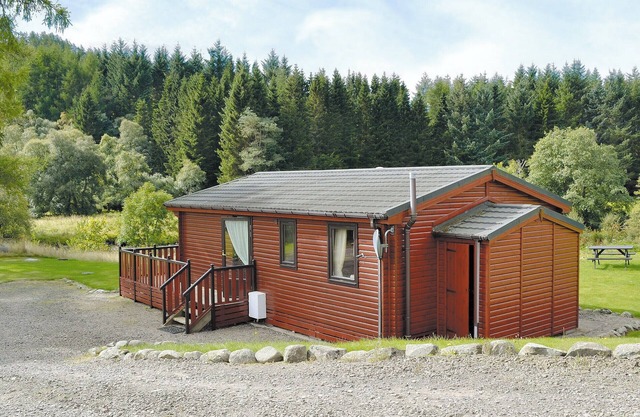Larch Cottage - S4428
