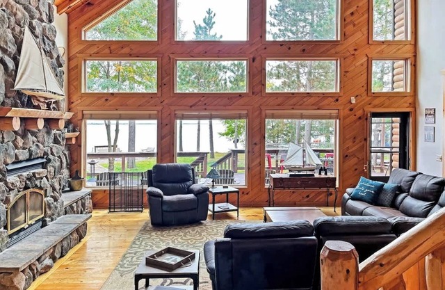 Large Family Home on Petenwell Lake