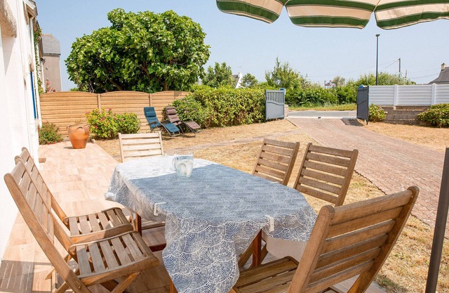 Large family home with garden- For 10