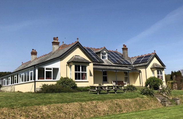 Large Holiday Cottage for families, groups near Bude in Cornwall