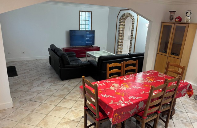Large house near Parc des Expositions/cdg