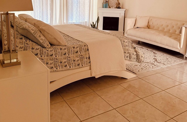Large Master Bedroom and Living Room near the beach!