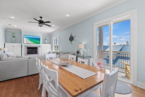 Large Pool - Gulf Views - Outdoor TV - Bikes