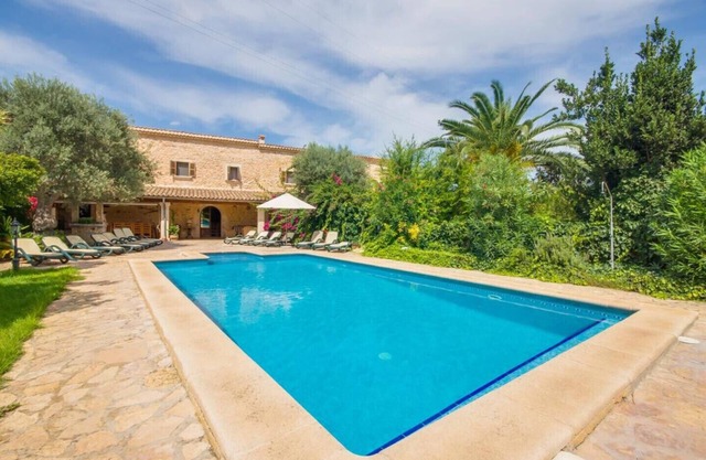 Large rustic finca Can Nyany Buger in Mallorca