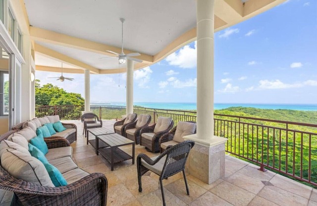 Large Villa Claramar