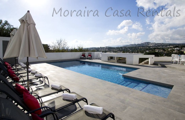 LARGE VILLA SLEEPS 11,PRIVATE POOL,PANORAMIC VIEWS,AIR CON, WIFI, SMART TV.