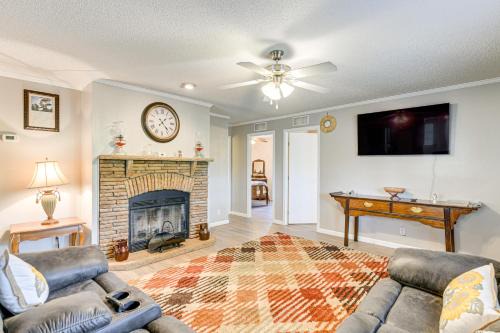 Large Yard and Fire Pit Hot Springs Home