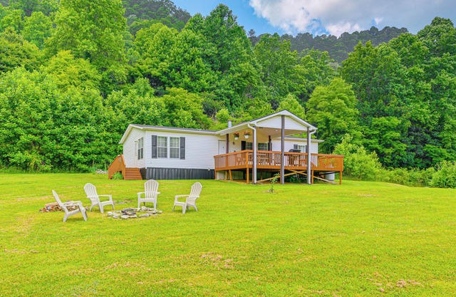 Large Yard + Fire Pit: Hot Springs Home