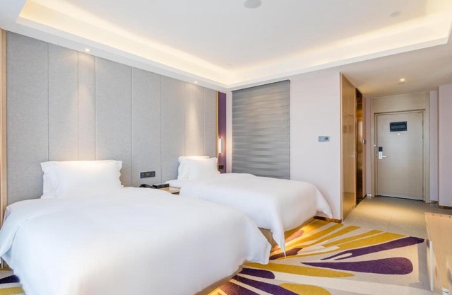 Lavande Hotel Luzhou Wanda Plaza Southwest Commercial City