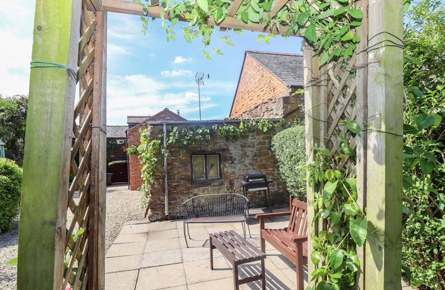 LAVENDER COTTAGE, BRAILES, family friendly, with open fire in Brailes