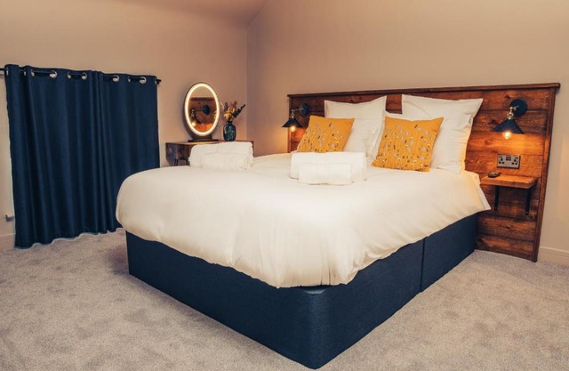 Lawton Street Rooms