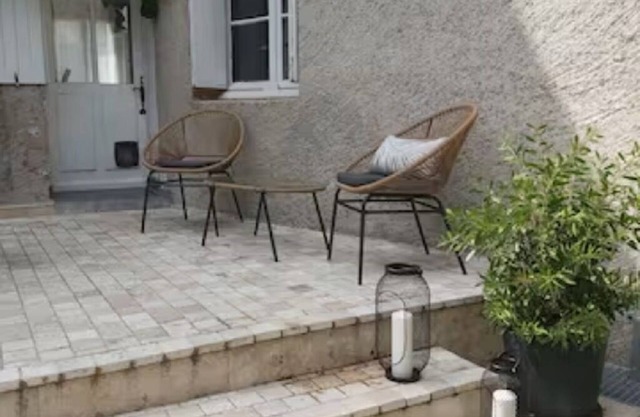 Le 13 : Charming gite on the banks of the Indre river