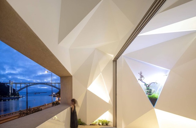 Le Blanche by SOULSHARING. PORT