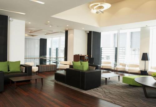 Le Germain Hotel Maple Leaf Square