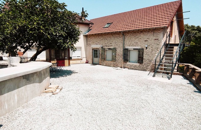 Le Loft du Moulin Brochat avec espace jacuzzi commun