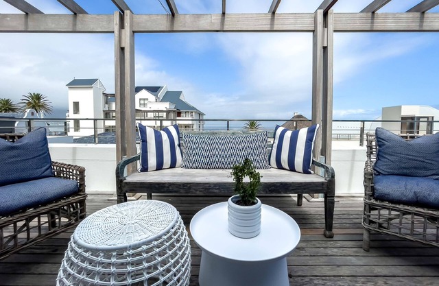 Le Paradis Penthouse Apartment