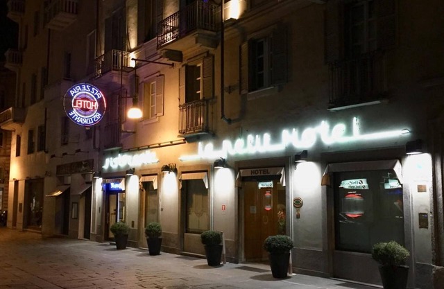 Le Petit Hotel