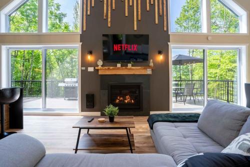 Le Silverson Private Hot Tub