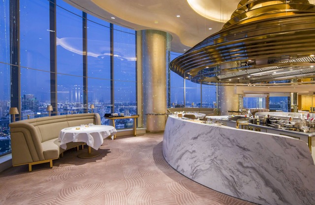 lebua at State Tower