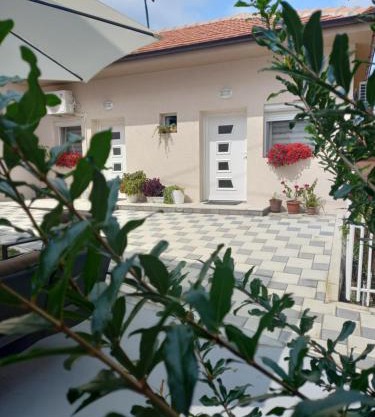 LEDA Apartmani