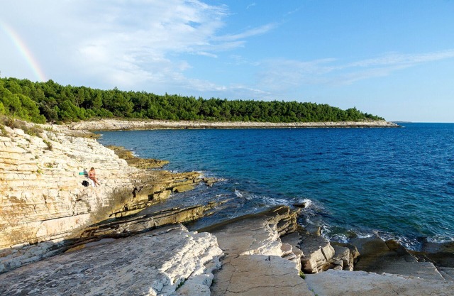 Leisure travelers to our room enjoy New Jersey attractions