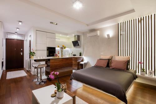 Leo Modern Urban Stay, Self Check-In, Free Garage