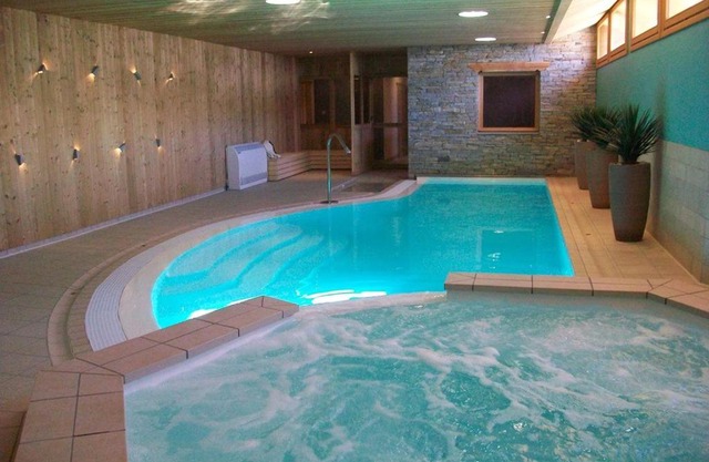 Les Chalets du Chaberton, Pied de pistes et Spa