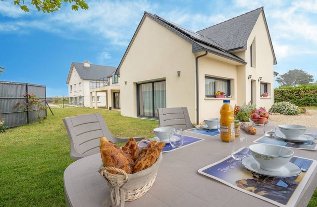 Les Chardons Bleus 1 by Interhome