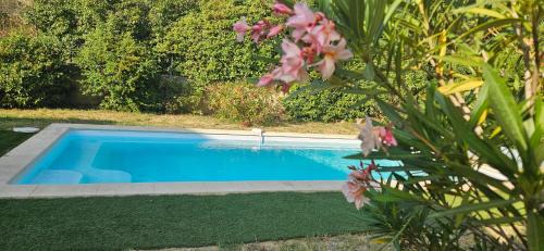 Les hauts de Palaja, villa with pool and parking